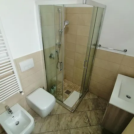 Casa Bologna Gazde/Camere de închiriat *