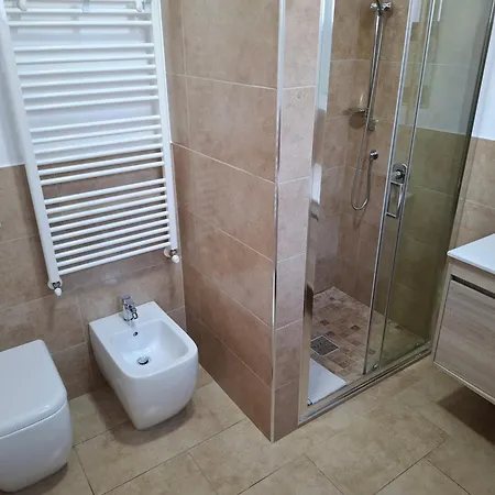 Casa Bologna Gazde/Camere de închiriat